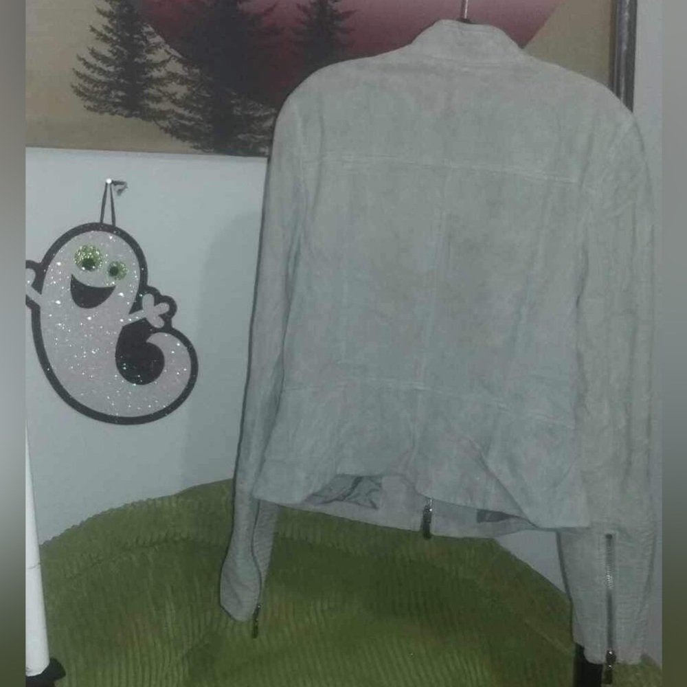 Jacket - Picture 2 of 3